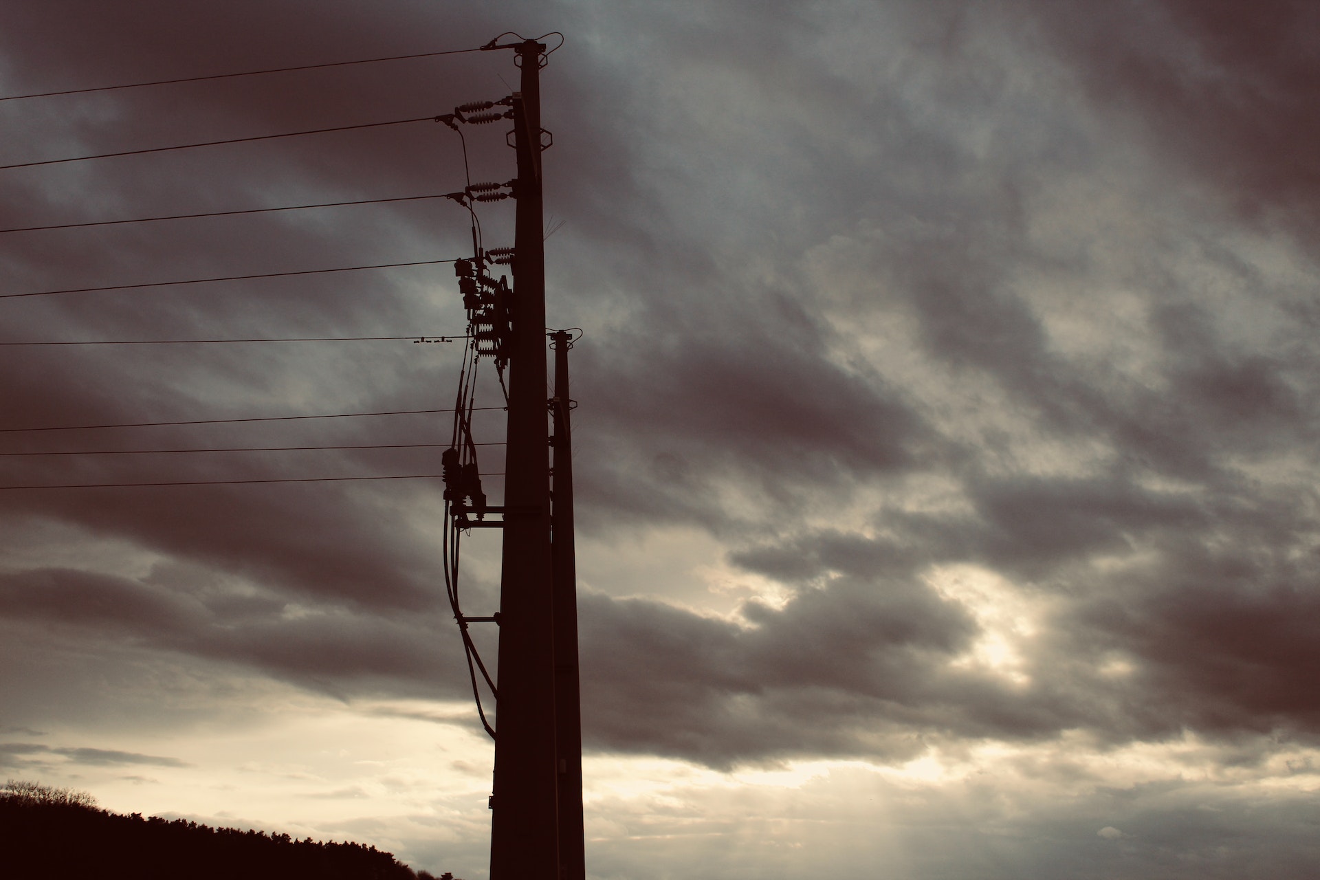 Un esempio di palo elettrico ad alta tensione