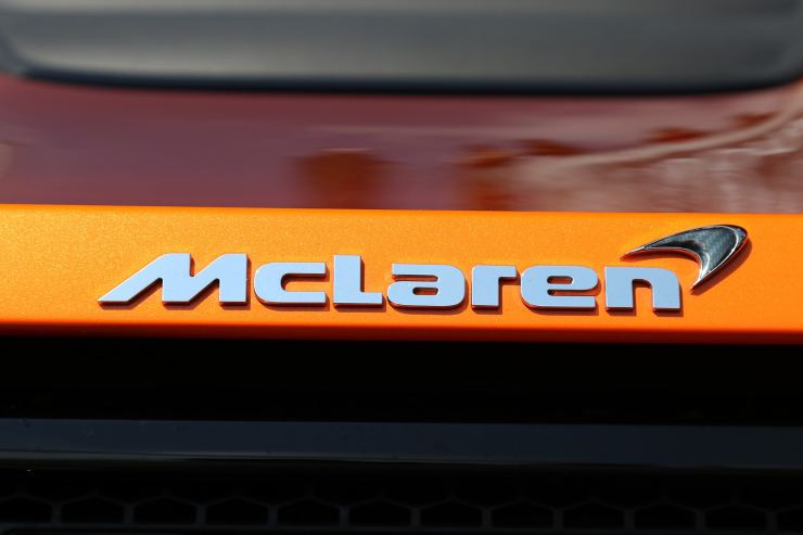 McLaren, SUV elettrico