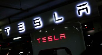 Delusione Tesla, duro passo indietro: svanisce il sogno tecnologico