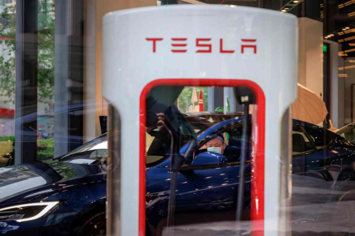 Cambia tutto con i Tesla Supercharger
